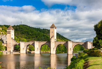Fototapeta na wymiar Pont Valentre across the Lot River in Cahors south west France