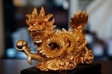 chinese dragon statue