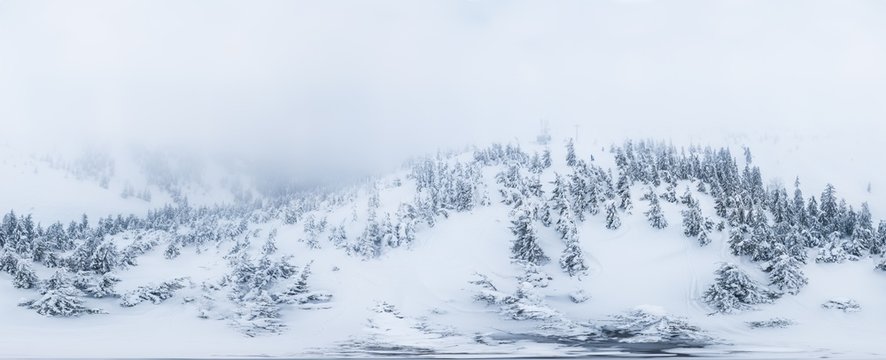 Fabulous 360vr panorama with snow-capped mountains