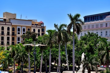 beautiful corners and colorful streets, five hundredth anniversary of Havana,