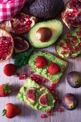 avocado and red fruit toasts from the vegan or vegetarian diet