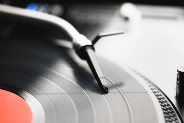 turntable cartridge and stylus on vinyl record
