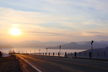 早朝の峠道。美幌峠、北海道。