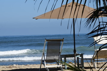 Beach chair with parasol