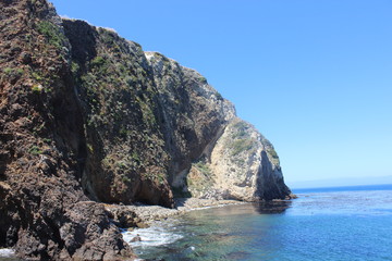 Fototapeta na wymiar Catalina Coast Cliff