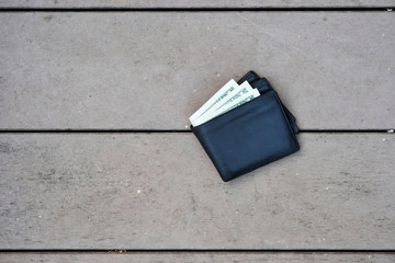 A man lost wallet on the ground
