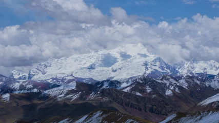 Photo sur Plexiglas Alpamayo Montagne enneigée Alpamayo située à Cusco, Pérou