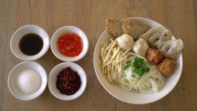 noodles bowl with fish ball