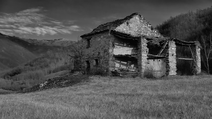 Foto scattata nelle colline di Cantalupo Ligure in Val Borbera (AL).