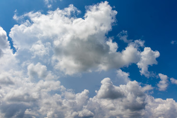 Obraz premium blue sky with white clouds