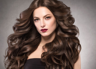 Curly hair woman beauty makeup woman healthy hairstyle fashion make up brunette