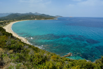 Veduta aerea della spiaggia di Lozari, Balagne, Corsica. Francia