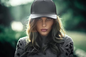 Outdoor-Porträt der jungen sexy Frau im Sommer © alexydance