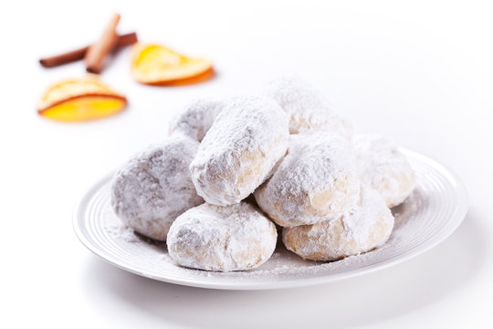 Greek Homemade Kourabiedes
