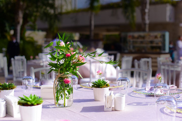 Fototapeta na wymiar table with flowers
