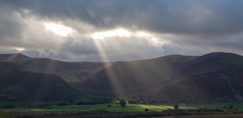 Fototapeta premium Breaking Sun Rays