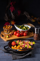 Brussels sprouts - Bacon - skewers with potato widgets