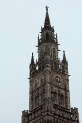 Fototapeta na wymiar Clock tower in Munich