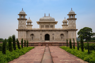 Fototapeta na wymiar Itmad-ud-Daula, Agra, Uttar Pradesh, India