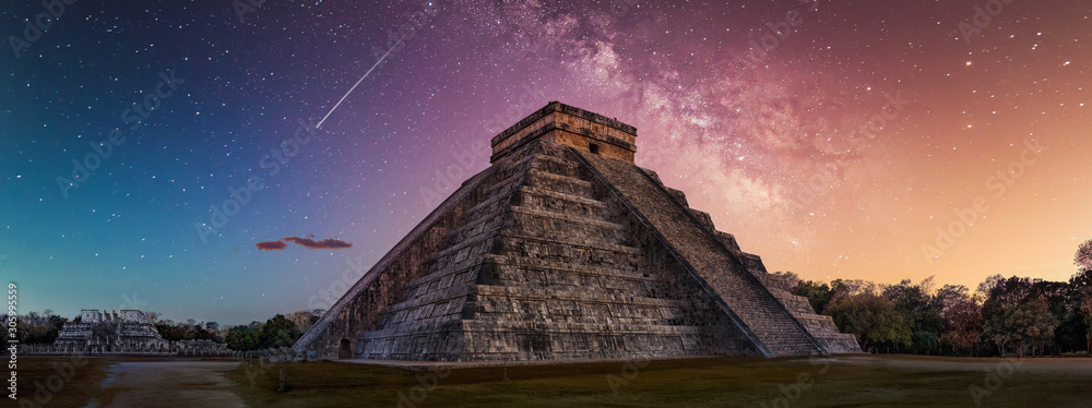 Wall mural chitchenitza during with Milky Way Galaxy