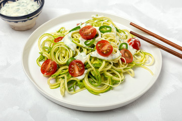 Zucchini noodles with vegetables