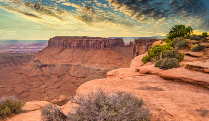 Gran View Point, Canyonlands National Park, Utah, USA. Stunning canyons, mesas, and buttes eroded by the Colorado, Green and tributary rivers © Luis
