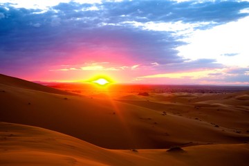 Fototapeta na wymiar Sunset in the Sahara