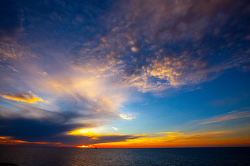 Fototapeta premium sunset over the sea