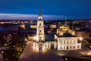 Fototapeta na wymiar Night view of Kremlin and the Assumption Church in Tula