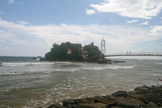 Matara Paravi Duwa Temple, Sri Lanka