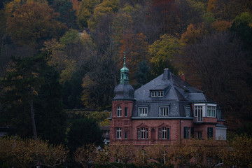 Obraz premium Old houses in the Heidelberg city in Germany.