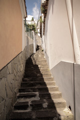 Fototapeta premium venturing out on the steets of positano