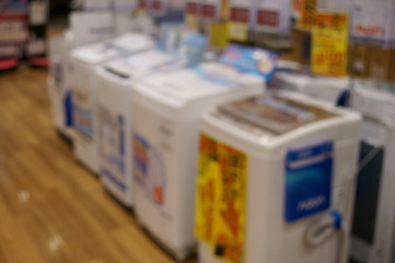 Choose a heater at a Japanese electronics store