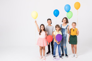 Children with balloons © Photographee.eu