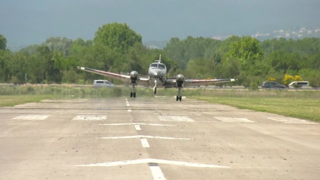 Despegue de avioneta
