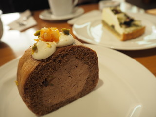 チョコレートロールケーキ