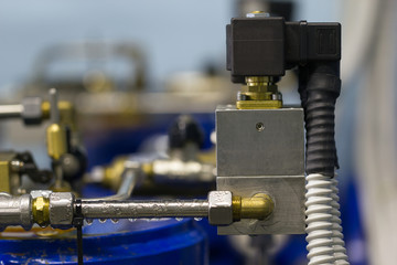 Electrical solenoid valve