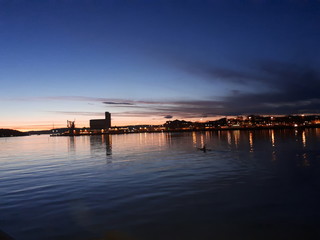 Fototapeta na wymiar pier at sunset - Oslo 