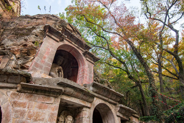 Obraz premium Buddha without head in Qixia mountain, Nanjing, China
