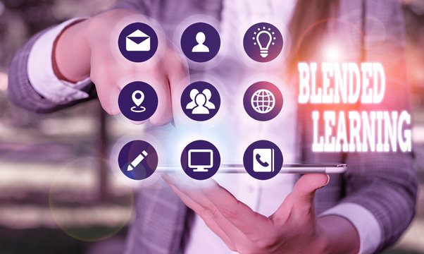 Word writing text Blended Learning. Business photo showcasing combines traditional classroom lessons with online teaching