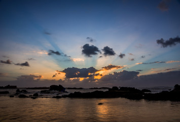 traumhafter Sonnenuntergang in der Karibik