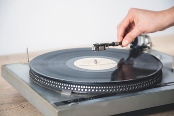 woman hand gramophone