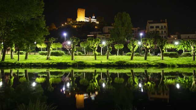 Castillo y R&iacute;o nocturno Monforte de Lemos