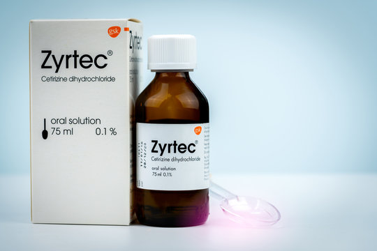 CHONBURI, THAILAND-AUGUST 3, 2018 : Zyrtec 0.1% 75 ml. Cetirizine dihydrochloride oral solution product of GlaxoSmithKline (Thailand). Manufacturer by Aesica Pharmaceuticals, Italy. Amber drug bottle.