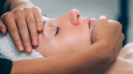 Obraz na płótnie Canvas Face Lift Massaging, Pinch and Roll Technique