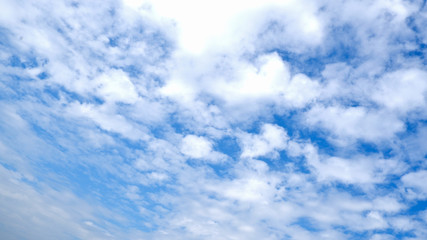 Obraz premium Blue sky with clouds background