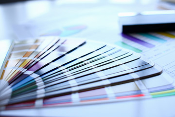 Color print of pantone statistics offset