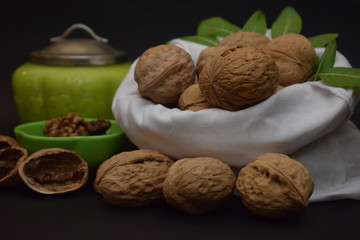 Whole Walnuts In Sac With Nuts And Shells