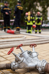 Extinguishing equipment. Fire branching for connecting fire hoses.