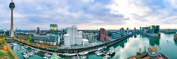 Gehry-Bauten in Düsseldorf - Germany